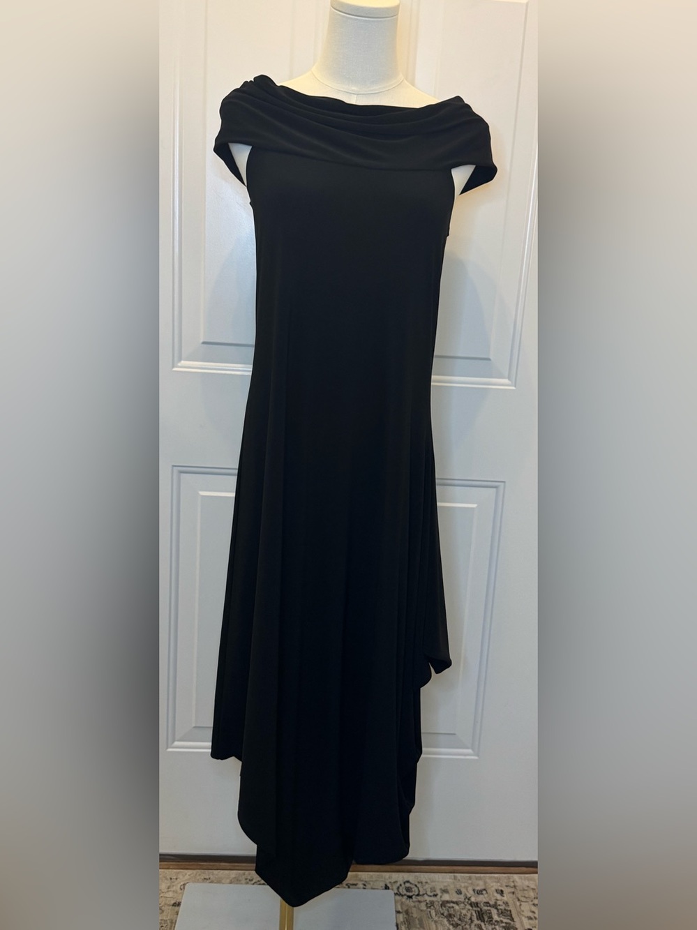 Joseph Ribkoff Unique LBD Multi Functioning Neckline Asymmetrical Hem Size 8/10